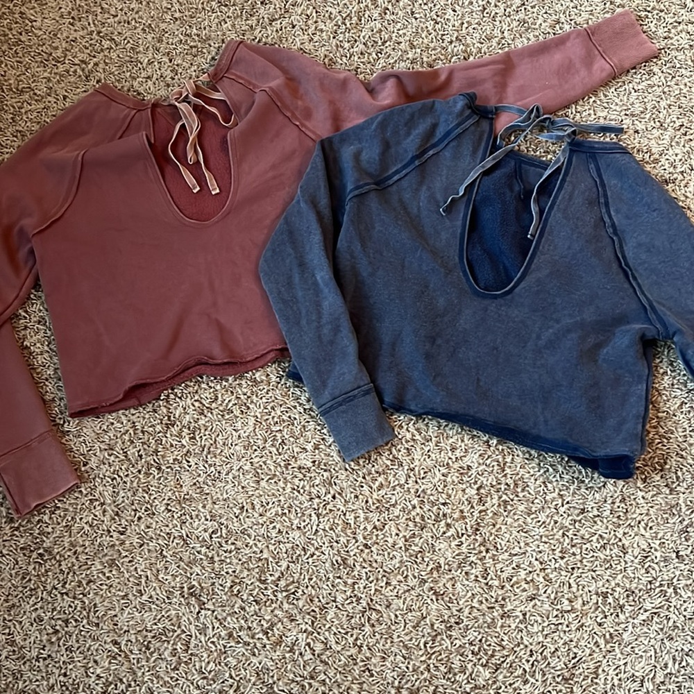 FP pullover tops, set of 2 - Picture 2 of 5